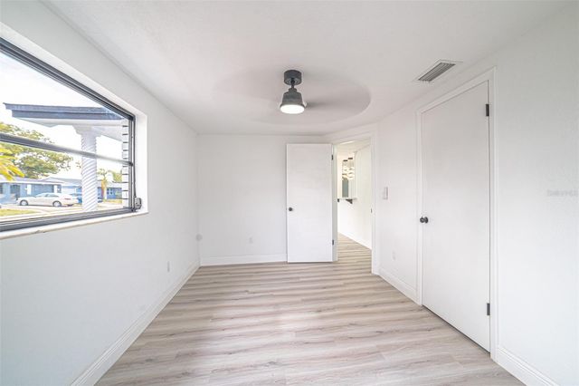 7303 OAK CREST DRIVE, Port Richey, FL 34668