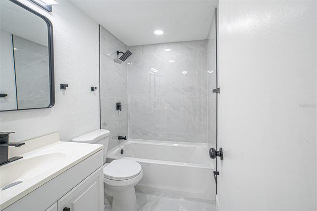 7303 OAK CREST DRIVE, Port Richey, FL 34668