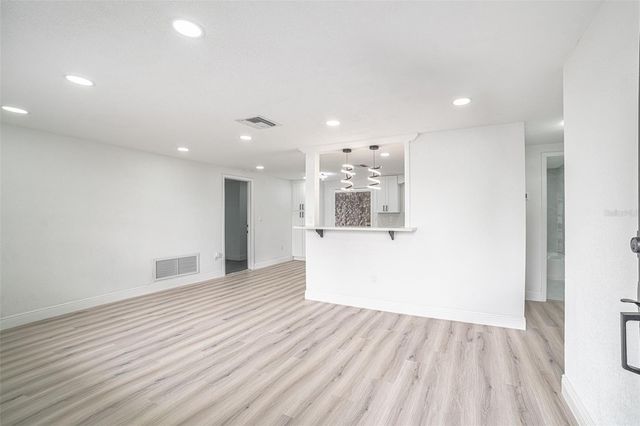 7303 OAK CREST DRIVE, Port Richey, FL 34668