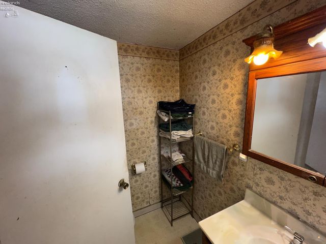 E 14428 Tr 88, Attica, OH 44807