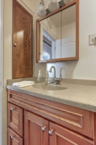 1917 33rd Street, Moline, IL 61265