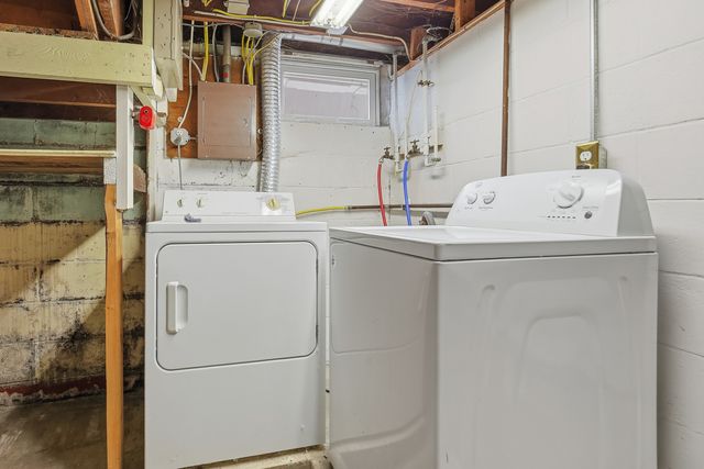 1917 33rd Street, Moline, IL 61265