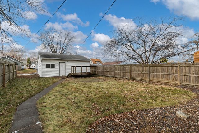 1917 33rd Street, Moline, IL 61265