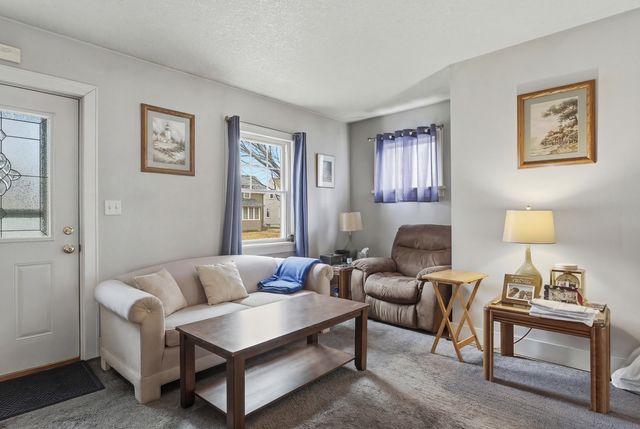 1917 33rd Street, Moline, IL 61265