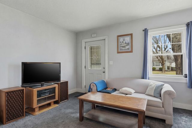 1917 33rd Street, Moline, IL 61265