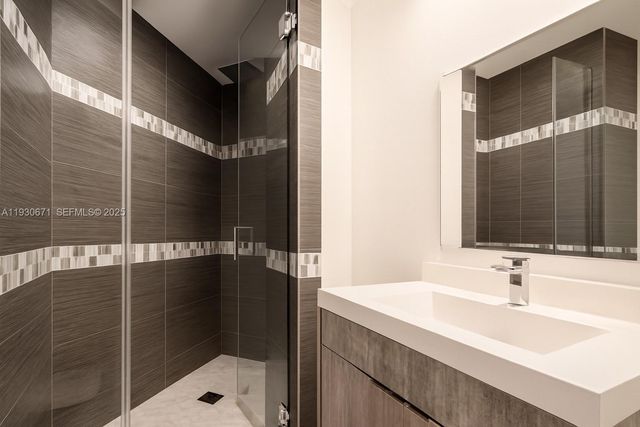 2200 NE 4th Ave 602, Miami, FL 33137