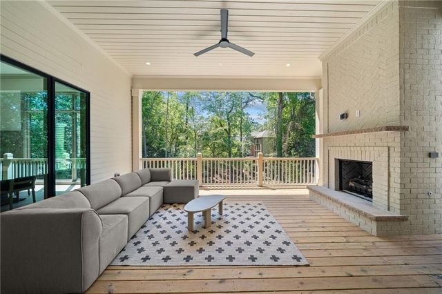 3262 Woodrow Way NE, Brookhaven, GA 30319
