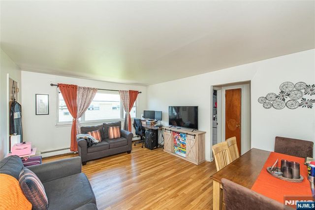 20 Halsey Avenue 14, Haledon, NJ 07508