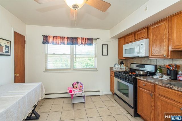 20 Halsey Avenue 14, Haledon, NJ 07508