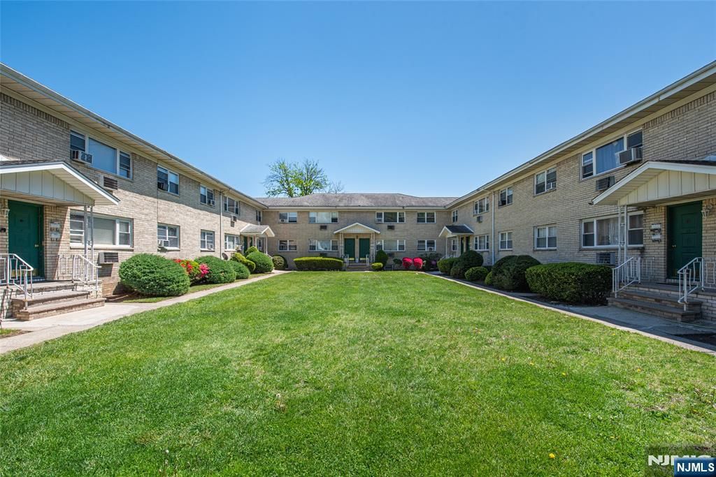 20 Halsey Avenue 14, Haledon, NJ 07508