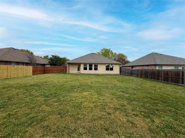 2002 Bayberry Court, Forney, TX 75126