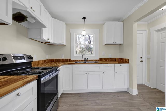 2348 3RD PLACE NW, Center Point, AL 35215