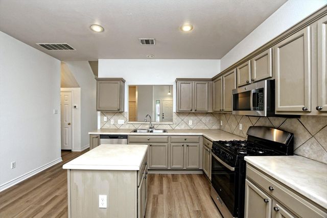 1107 Rawhide TRL, Cedar Park, TX 78613