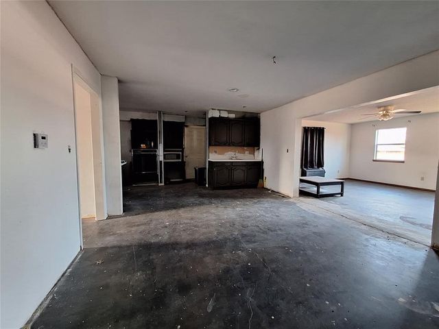 612 Skyline Drive, El Reno, OK 73036