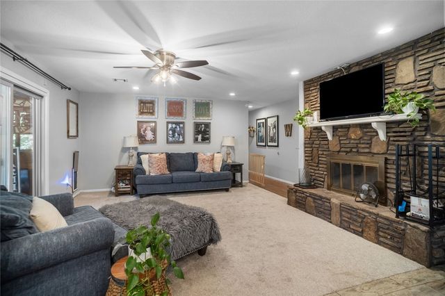 8670 Wild Cherry Drive, Rogers, AR 72756
