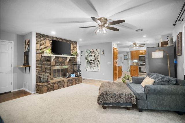 8670 Wild Cherry Drive, Rogers, AR 72756