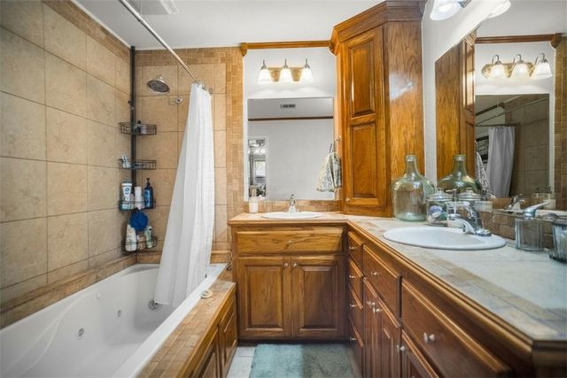 8670 Wild Cherry Drive, Rogers, AR 72756