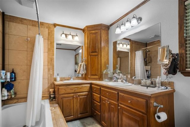 8670 Wild Cherry Drive, Rogers, AR 72756