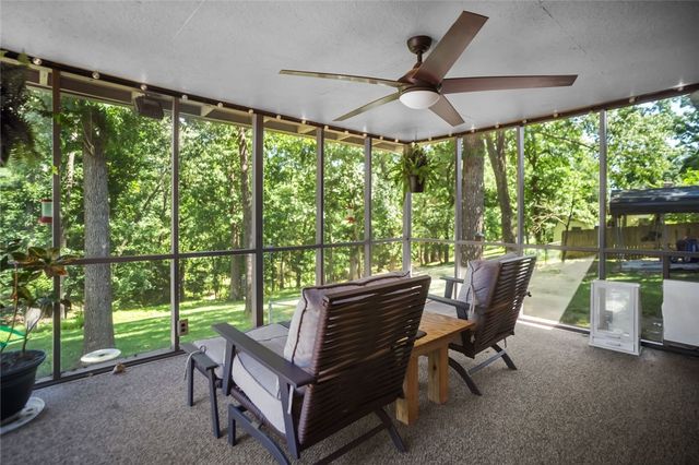 8670 Wild Cherry Drive, Rogers, AR 72756