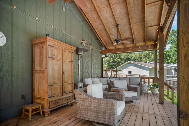 8670 Wild Cherry Drive, Rogers, AR 72756