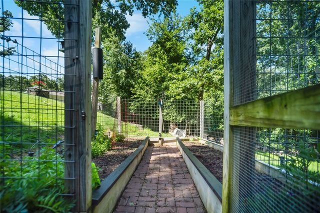8670 Wild Cherry Drive, Rogers, AR 72756