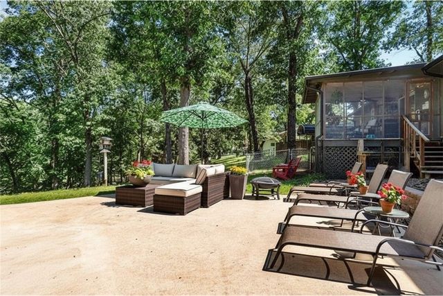 8670 Wild Cherry Drive, Rogers, AR 72756