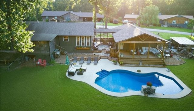 8670 Wild Cherry Drive, Rogers, AR 72756