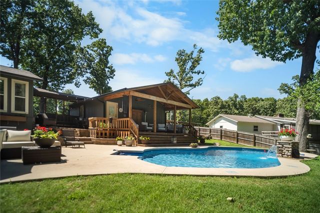 8670 Wild Cherry Drive, Rogers, AR 72756