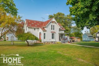 411 S Shiawassee Street, Corunna, MI 48817