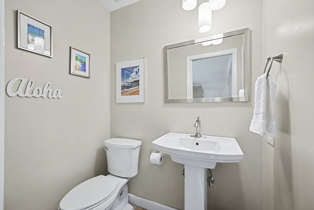 610 W Noyes Street, Arlington Heights, IL 60005