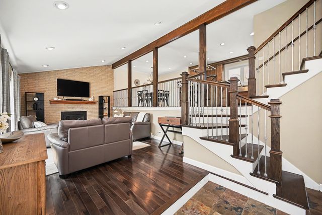 610 W Noyes Street, Arlington Heights, IL 60005