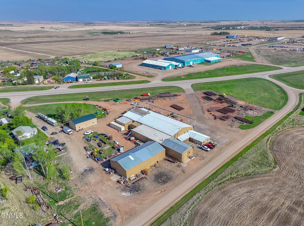 6551 Highway 40, Tioga, ND 58852 photo 2