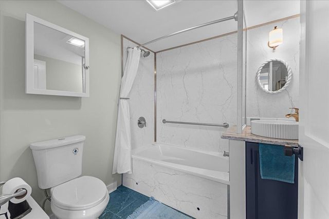 2801 Route 7 South, Middlebury, VT 05753