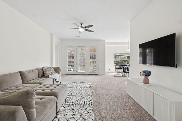 3796 Evelynton Avenue, Lewis Center, OH 43035