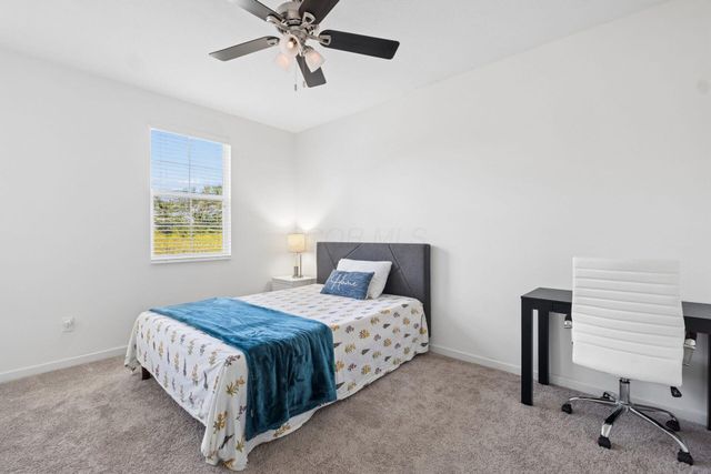 3796 Evelynton Avenue, Lewis Center, OH 43035