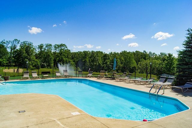 3796 Evelynton Avenue, Lewis Center, OH 43035