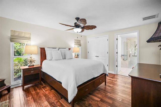 1600 PARK STREET N, St Petersburg, FL 33710