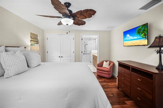 1600 PARK STREET N, St Petersburg, FL 33710