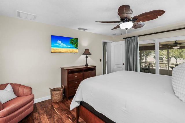 1600 PARK STREET N, St Petersburg, FL 33710