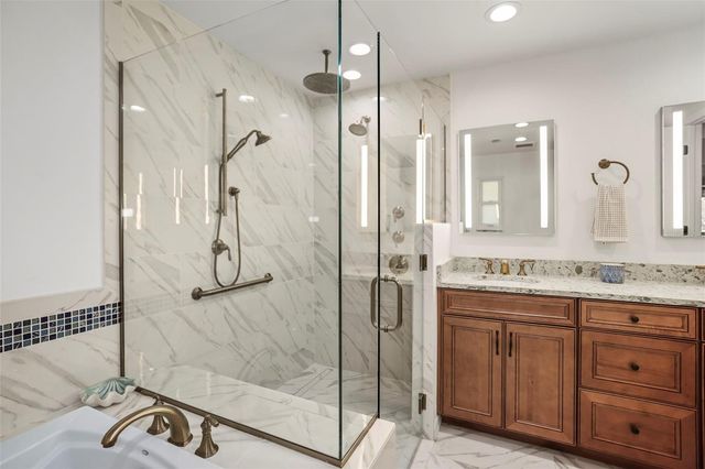 1600 PARK STREET N, St Petersburg, FL 33710