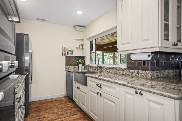 1600 PARK STREET N, St Petersburg, FL 33710