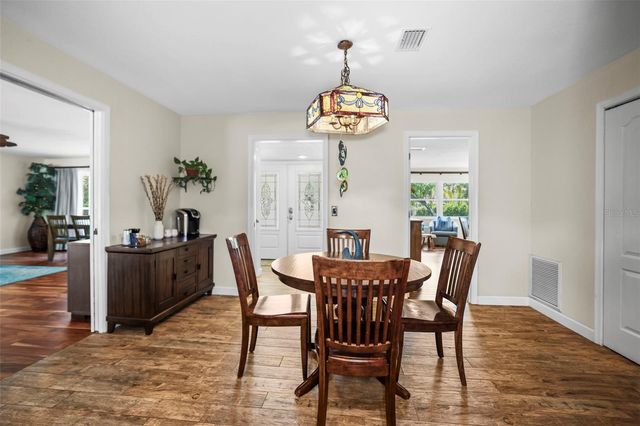 1600 PARK STREET N, St Petersburg, FL 33710