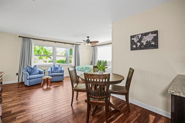 1600 PARK STREET N, St Petersburg, FL 33710