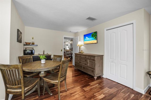 1600 PARK STREET N, St Petersburg, FL 33710