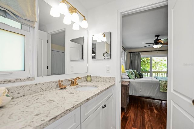 1600 PARK STREET N, St Petersburg, FL 33710