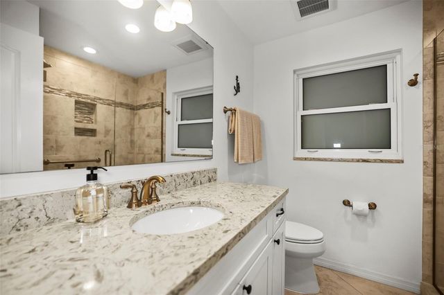 1600 PARK STREET N, St Petersburg, FL 33710