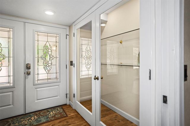 1600 PARK STREET N, St Petersburg, FL 33710