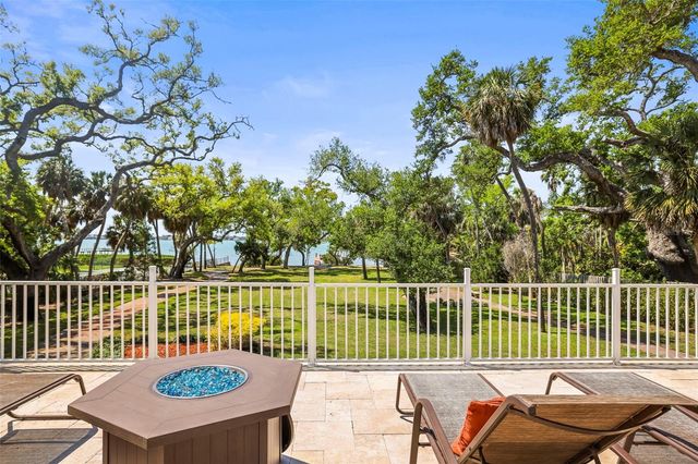 1600 PARK STREET N, St Petersburg, FL 33710