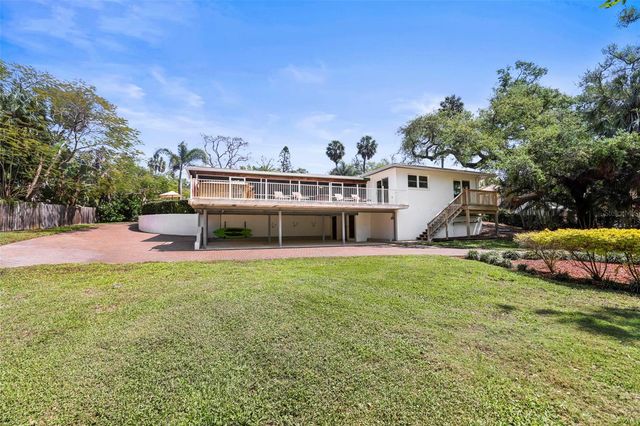 1600 PARK STREET N, St Petersburg, FL 33710