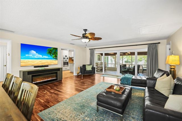 1600 PARK STREET N, St Petersburg, FL 33710